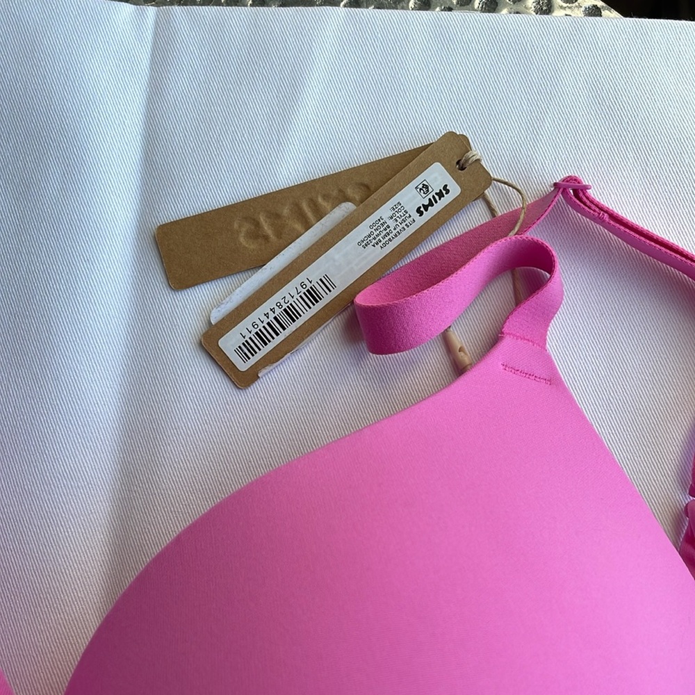 SKIMS Push up Bra in Pink size 34ddd. NEW with Tags - Picture 2 of 5